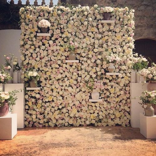 Wall Of Flowers Wedding
 39 Flower Wall Wedding Backdrops Weddingomania