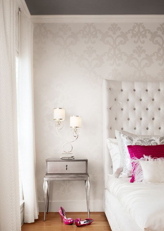 Wall Paper Design For Bedroom
 31 Wallpaper Accent Walls That Are Worth Pinning DigsDigs