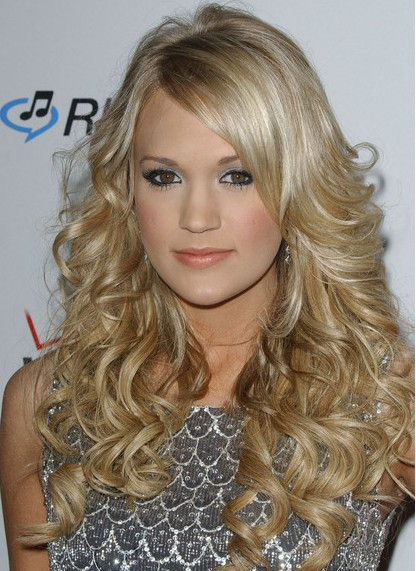 Wavy Haircuts For Women
 Carrie Underwood Long Hairstyles PoPular Haircuts