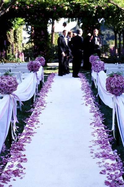 Wedding Aisle Decoration Ideas
 20 Decorations To Highlight Your Walk Down The Aisle