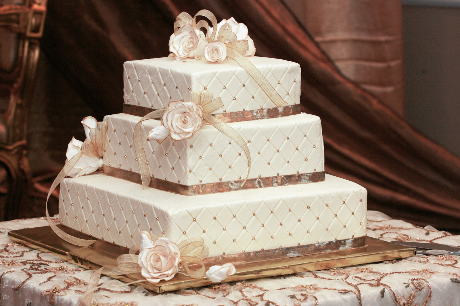 Wedding Cake Decorating Ideas
 Honey Sweet Home DIY Wedding & Mehndi Decor Ideas The