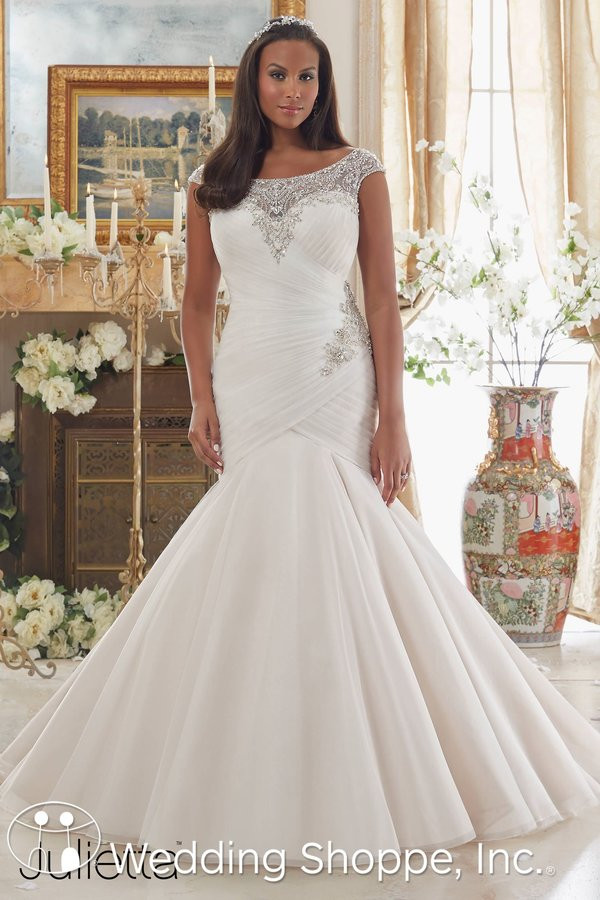 Wedding Dresses Minneapolis
 Tips for Plus Size Brides on Finding the Perfect
