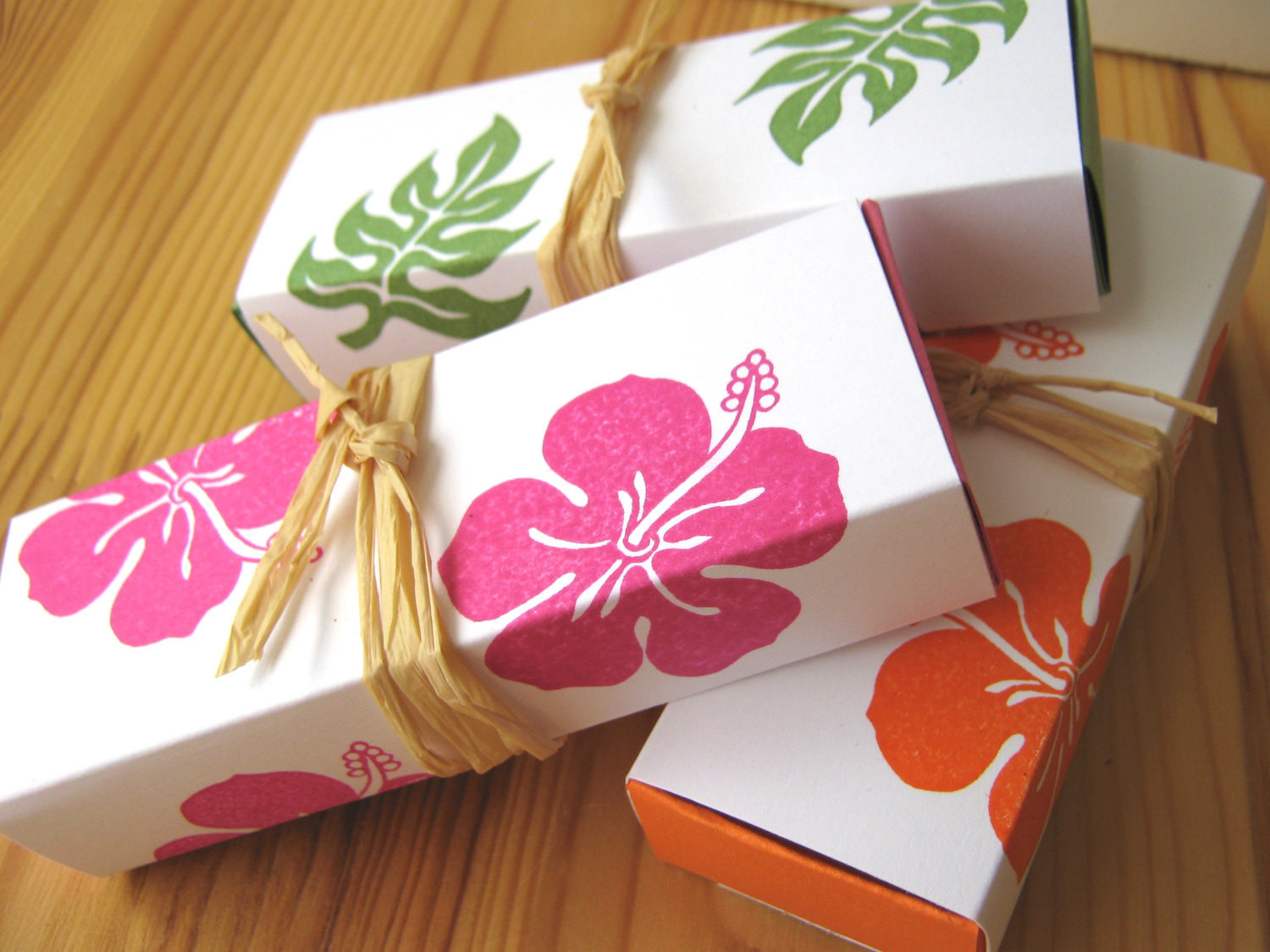 Wedding Favor Boxes
 Tropical Hibiscus Island Style Wedding Favor Boxes Hawaii
