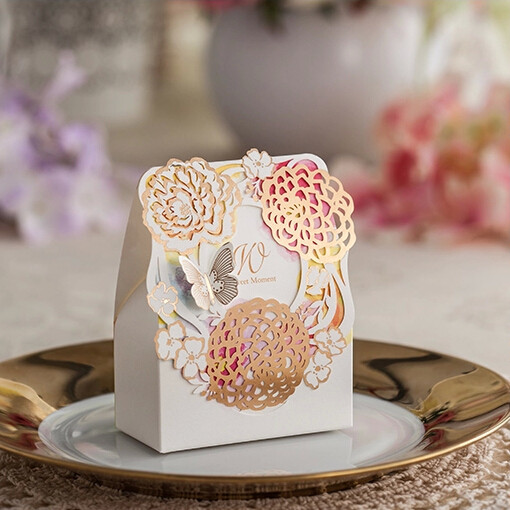 Wedding Favors Boxes
 32 Stunning Wedding Centerpieces Ideas