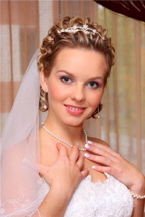 Wedding Hairstyles For Curly Hair With Veil
 Wedding Hairstyles for Short Hair 2012 – 2013