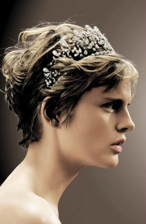 Wedding Hairstyles For Teens
 93 best images about Short Bridal Hairstyles on Pinterest