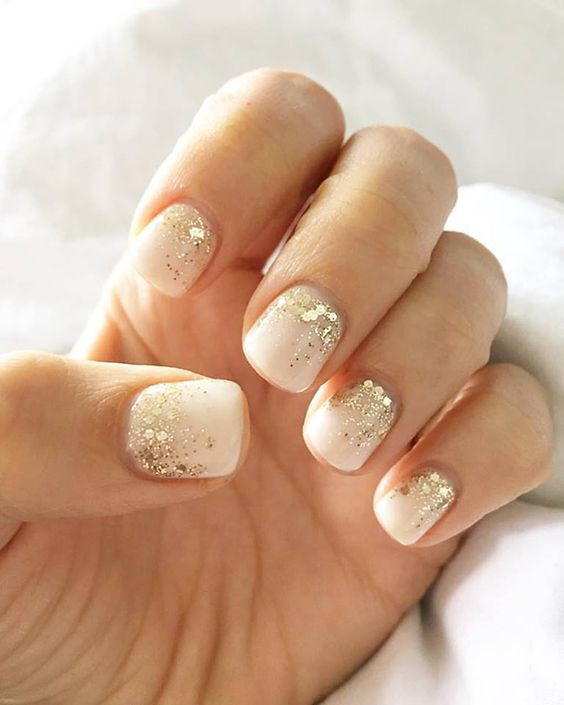 Wedding Nails With Glitter
 Our 30 Favorite Wedding Nail Design Ideas for Brides