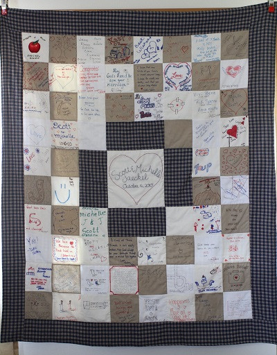 Wedding Quilt Guest Book
 15 Creative And Unique Guest Book Alternatives