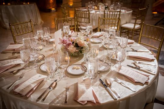 Wedding Resale Decor
 Tablecloths f