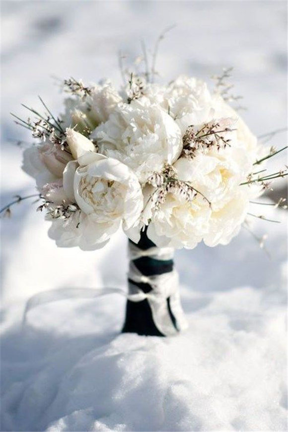 Winter Flowers Wedding
 20 Gorgeous Winter Wedding Bouquet Ideas You Must Have
