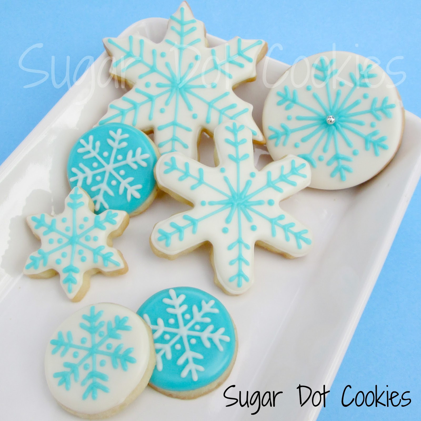 Winter Sugar Cookies
 No frills snowmen I was tempted to add ear muffs but