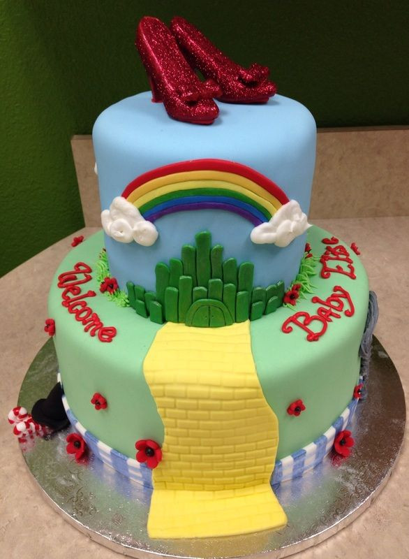 Wizard Of Oz Birthday Cake
 231 best images about Wizard of Oz Wicked Cakes on