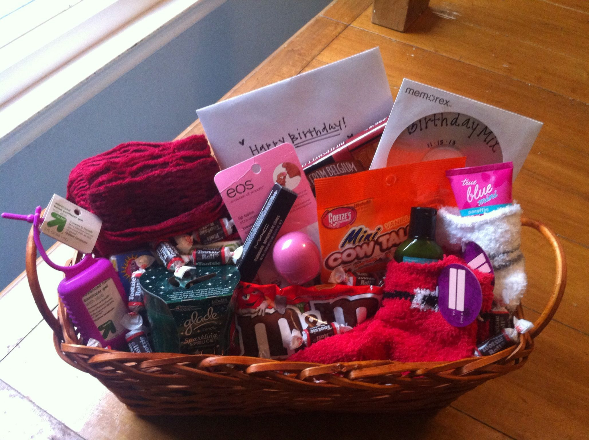 Xmas Gift Ideas For Mother In Laws
 I made this t basket for my future mother in law