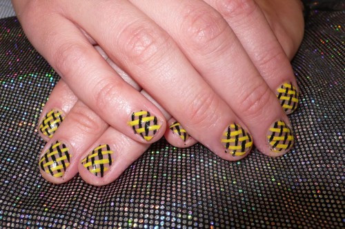 Yellow And Black Nail Art
 Happy New Year Black and Yellow Nail Designs 2015 WPJournals