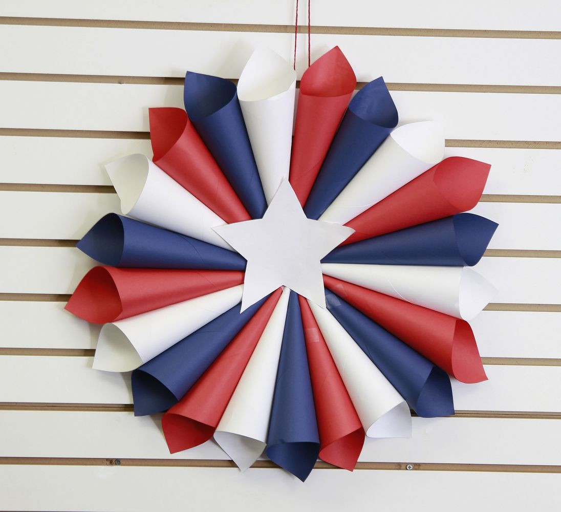 4th Of July Crafts For Adults
 16 Patriotic Wreaths That Will Fill You With Pride