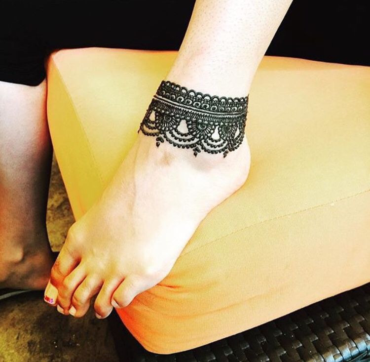 Anklet Style
 Anklet style henna