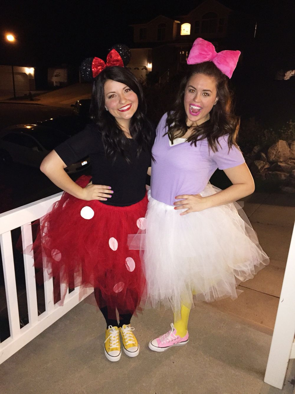 Best Friend Halloween Costumes Diy
 Minnie Mouse and Daisy Duck Best friend costumes