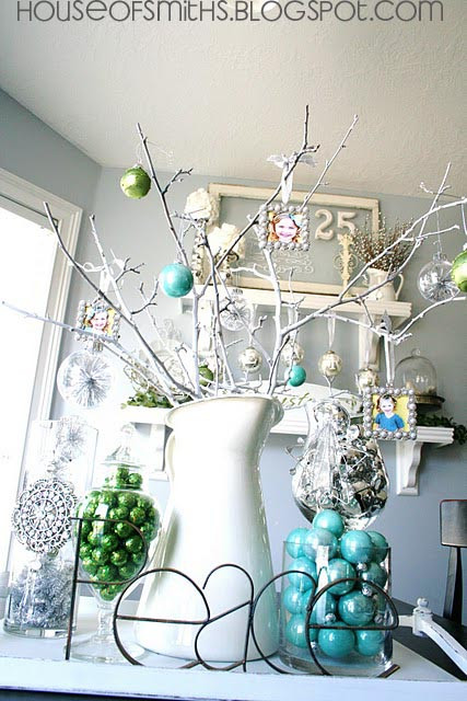 Blue Christmas Decor
 Blue Green White and Silver Christmas Decorating Ideas