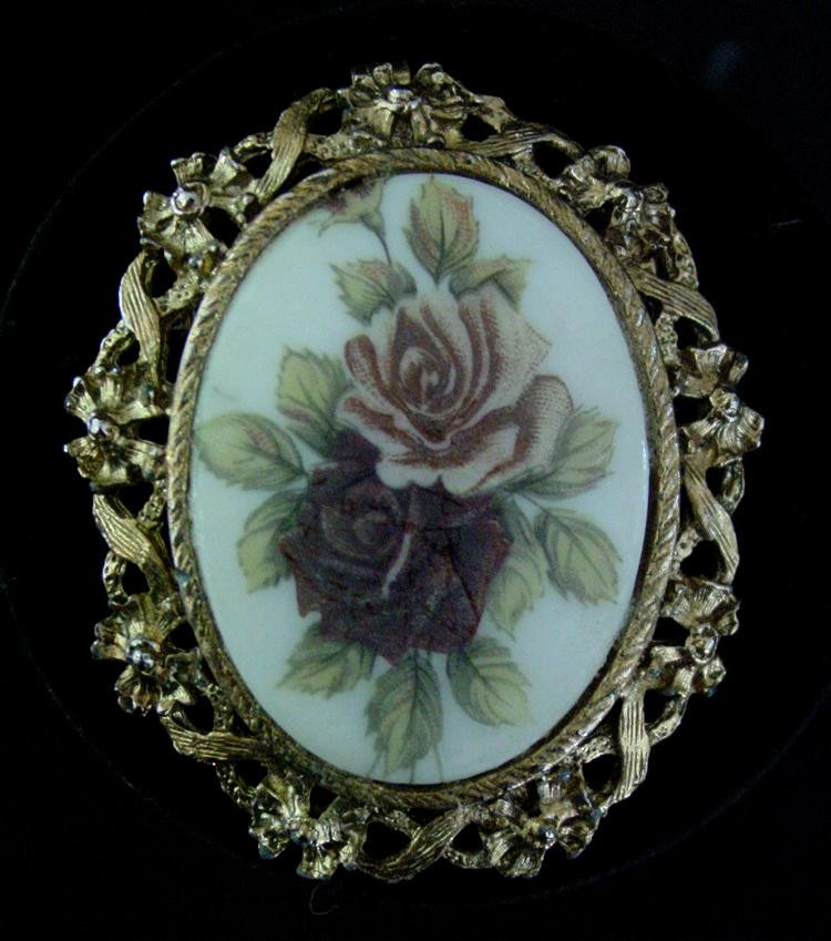 Brooches Style
 Vtg Victorian Revival Floral Porcelain Roses Cameo Style