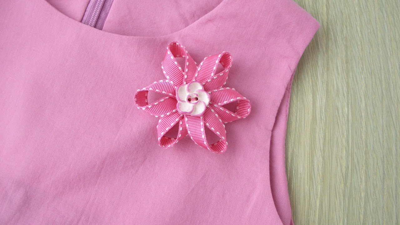 Brooches Tutorial
 How To Make a Pretty Ribbon Flower Brooch DIY Style