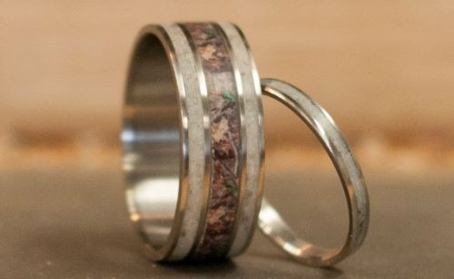 Camo Wedding Ring Sets For Him And Her
 27 Unique Wedding Ring Sets for Him and Her for 2020