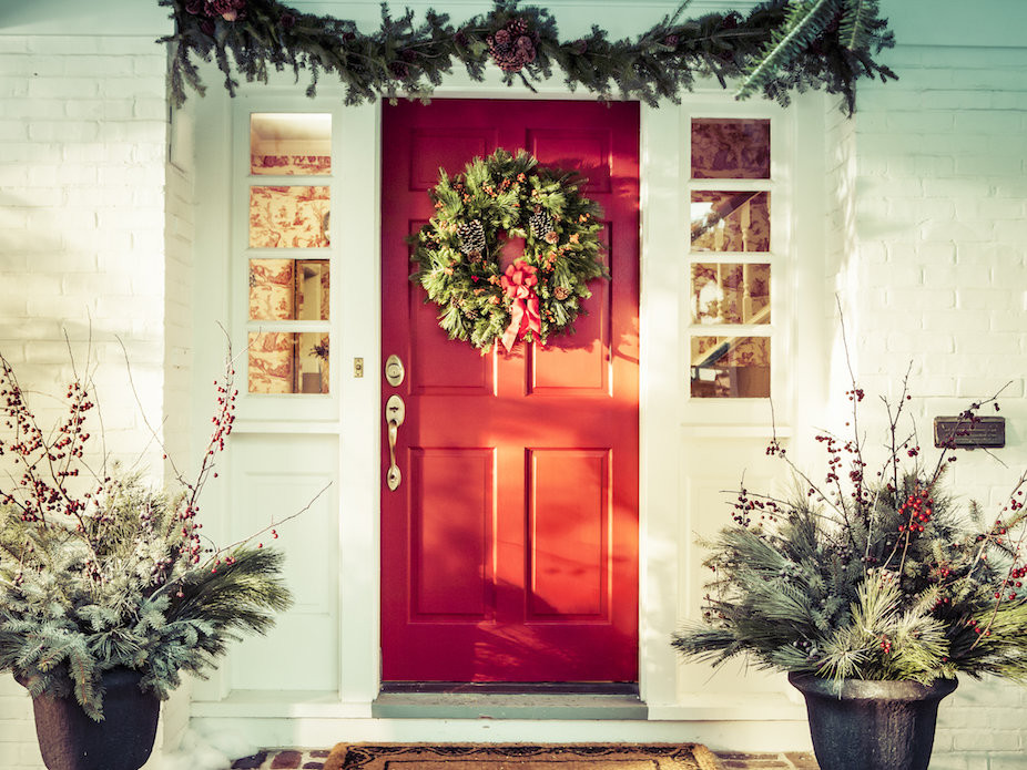 Christmas Outdoor Decor
 5 Outdoor Christmas and Holiday Decorating Ideas