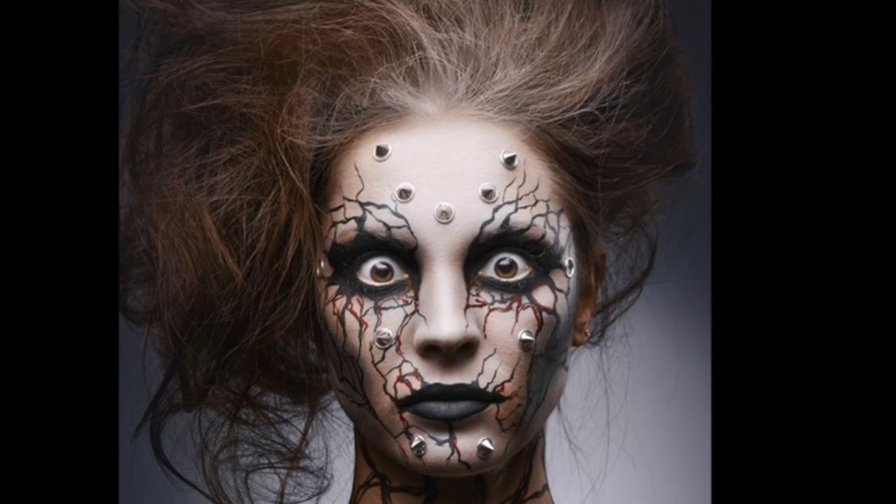 Creepy Halloween Costume Ideas
 Scary Halloween Costumes and Creepy Makeup Ideas for Women