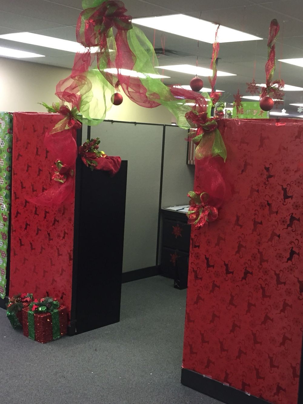 Cubicle Christmas Decorations Ideas
 Christmas Cubicle Decorations Christmas Cubicle