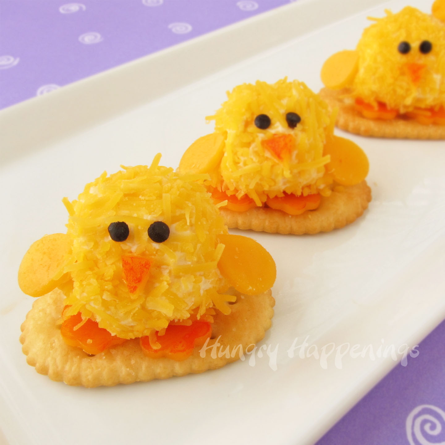 Cute Easter Food Ideas
 Easter Appetizers Baby Chick Cheese Balls are so CUTE
