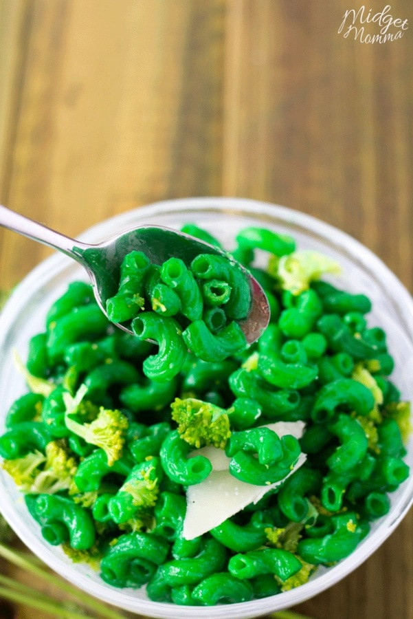 Food For St Patrick's Day Party
 Green St Patricks Day Pasta