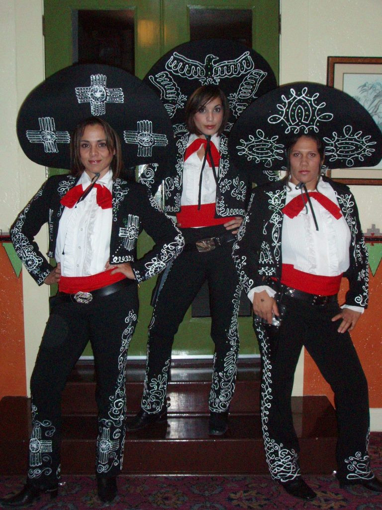Halloween Costume Ideas For 3
 Tips to Get or Make Three Amigos Costume