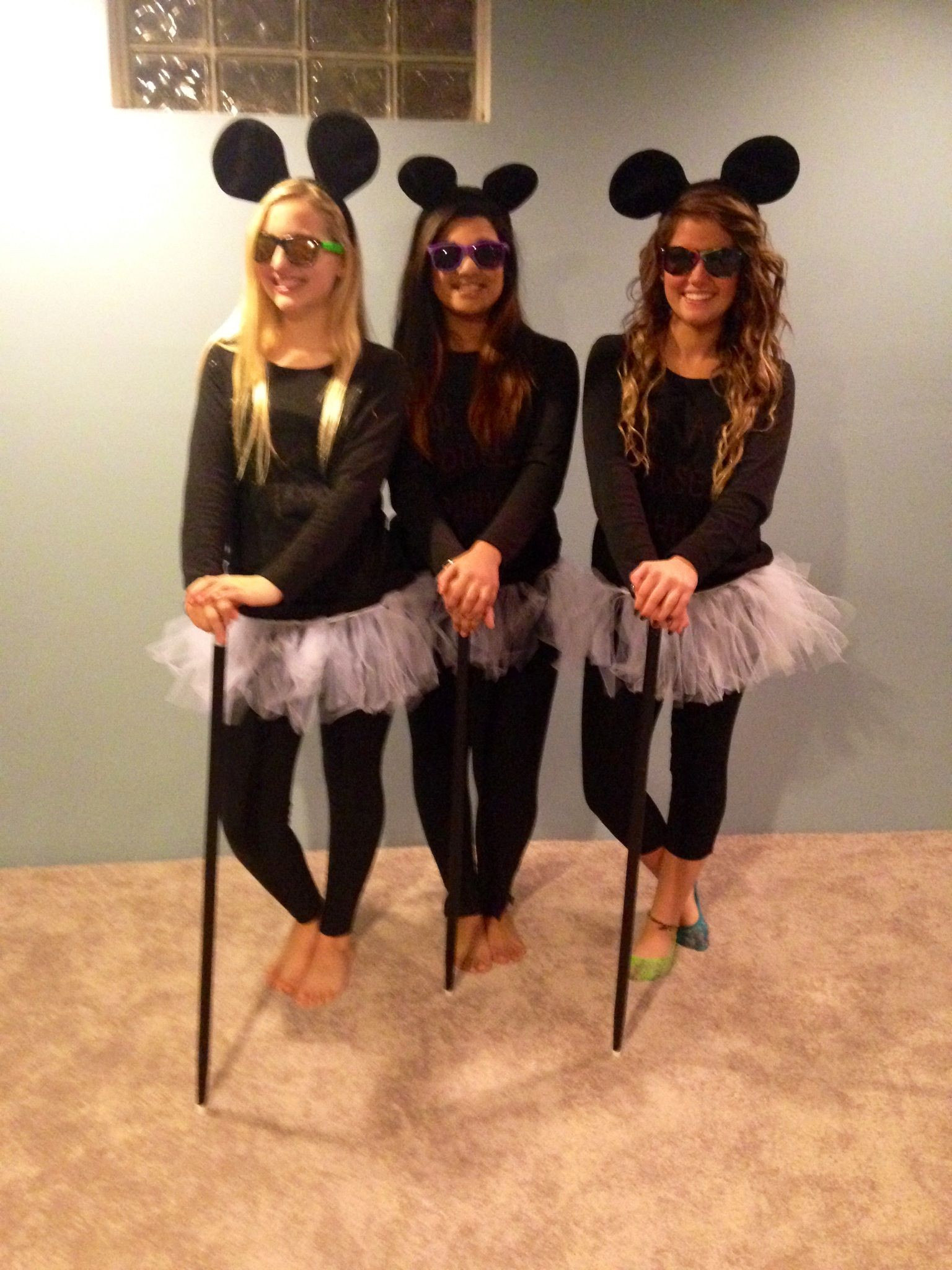Halloween Costume Ideas For 3
 3 blind mice DIY Halloween costumes for girls