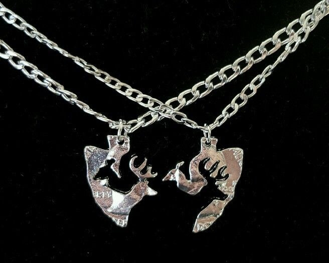 Interlocking Couples Necklaces
 Her Buck His Doe Necklace 2 PC Set Arrowhead Browning