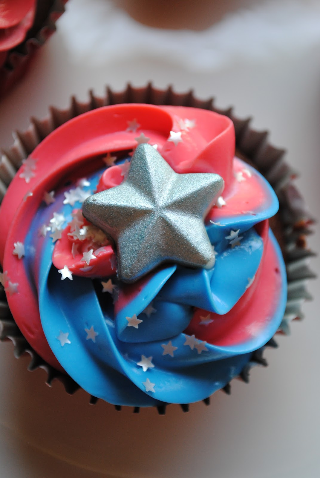 Memorial Day Cupcake Ideas
 Juli Jacklin s Cupcakes Captain America inspired cupcakes