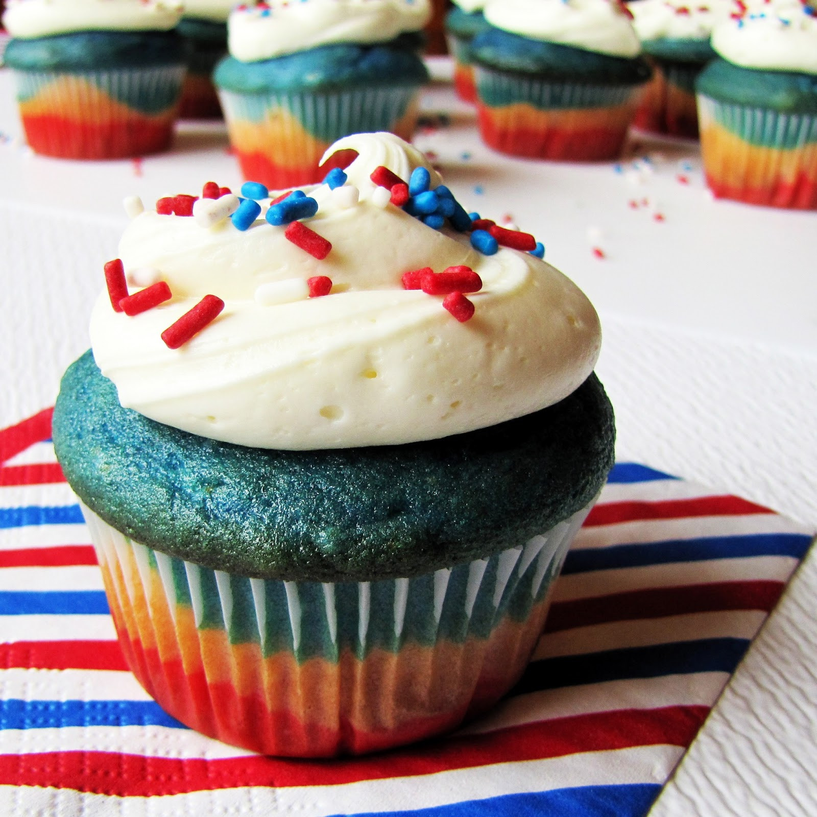 Memorial Day Cupcakes Ideas
 Rumbly in my Tumbly 4th of July or Memorial Day Cupcakes