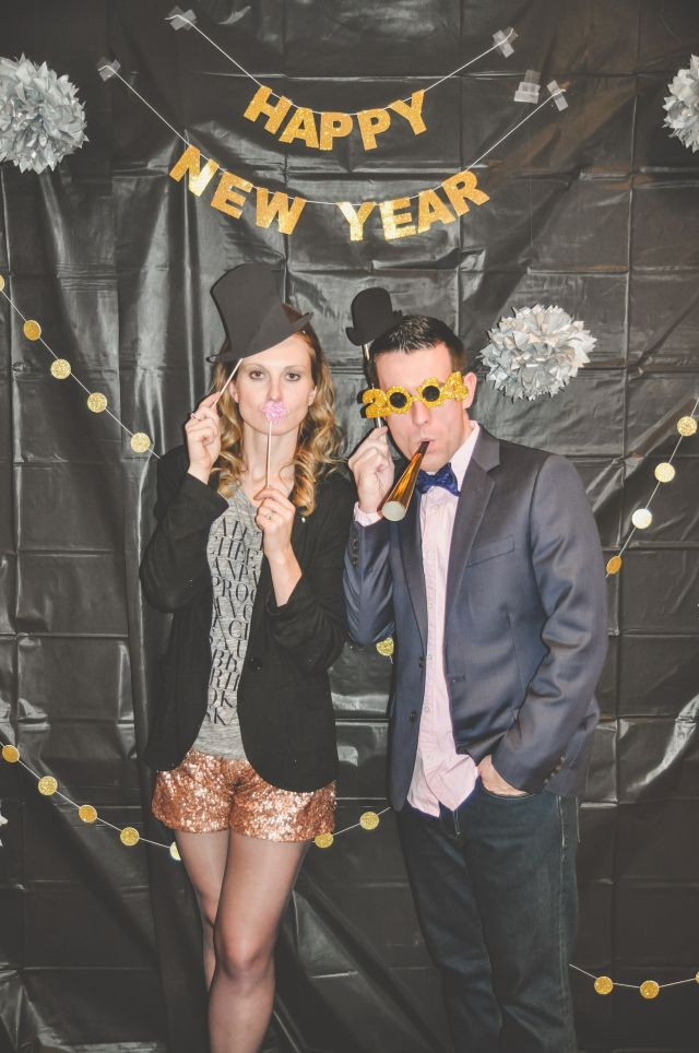 New Year Photoshoot Ideas
 New Year s Eve photo booth sequin shorts NYE