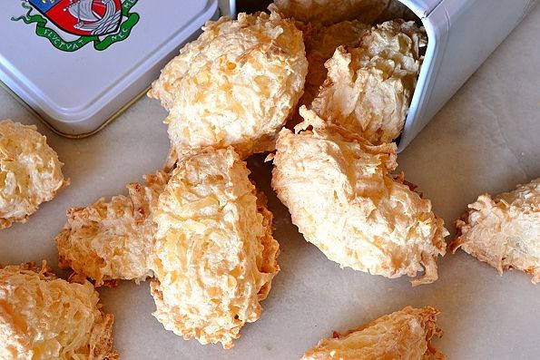 Passover Coconut Macaroon Recipe
 Home made Coconut Macaroons for Passover cookies