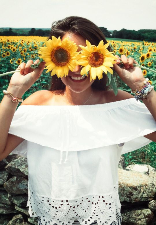 Spring Ideas Instagram
 feeling the sunflower vibe