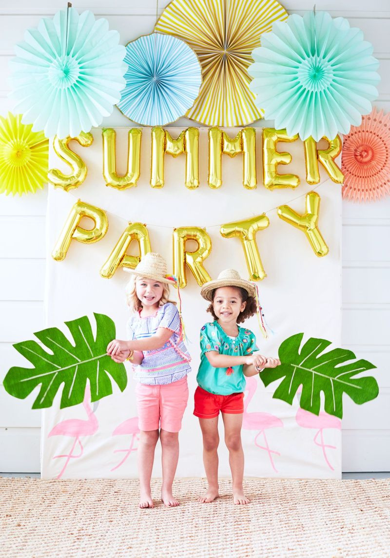 Summer Party Decoration Ideas
 DIY Paper Napkin Holder by Lindi Haws of Love The Day