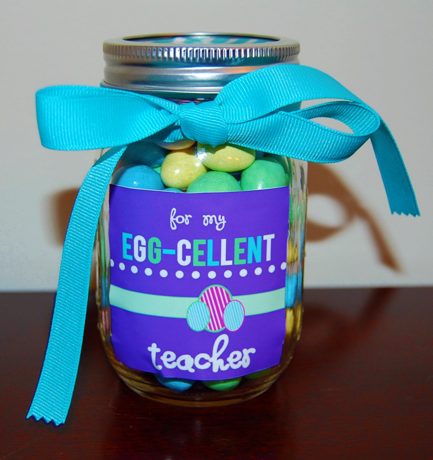 Teacher Easter Gift Ideas
 Sassy Sites Easter Teacher Neighbor Gifts