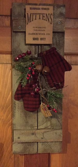 Winter Wood Crafts
 20 Creative Alternatives to a Front Door Wreath for Fall