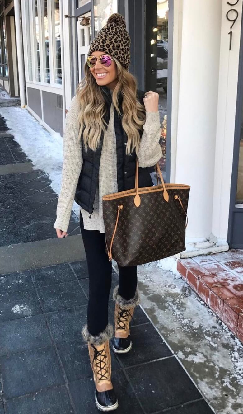 Women Winter Outfit Ideas
 25 Winter Outfits With Cap that do More than Keep You Warm