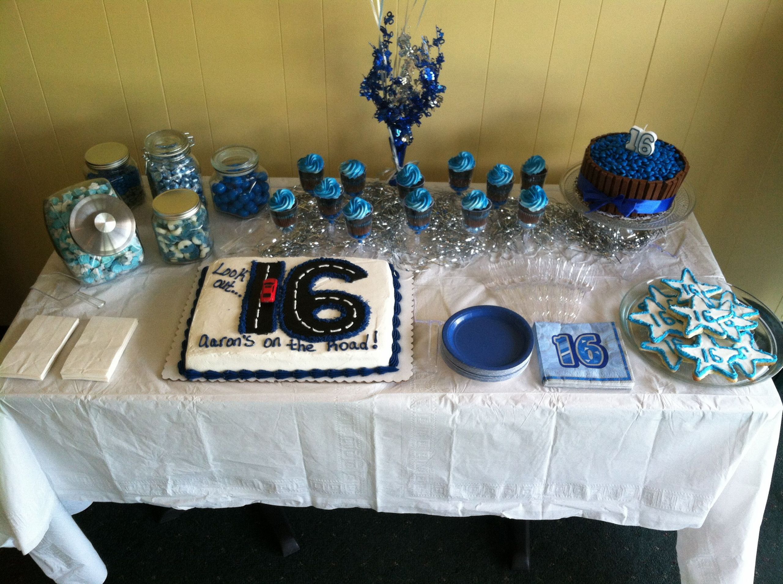 16Th Birthday Gift Ideas Boys
 16 Th Birthday Cake For Boys 16th Birthday Gift Ideas