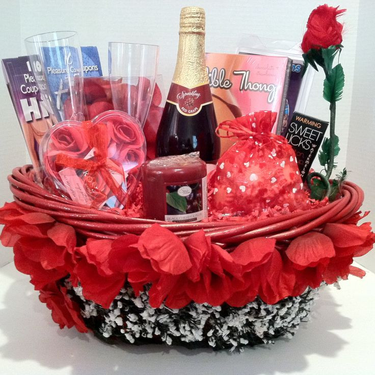 Couples Gift Ideas For Valentines
 Romantic Evening