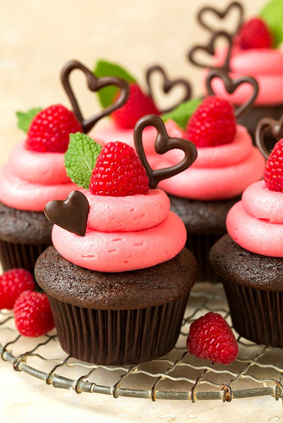 Cute Valentines Day Desserts
 10 Creative and Easy Valentine s Day Desserts