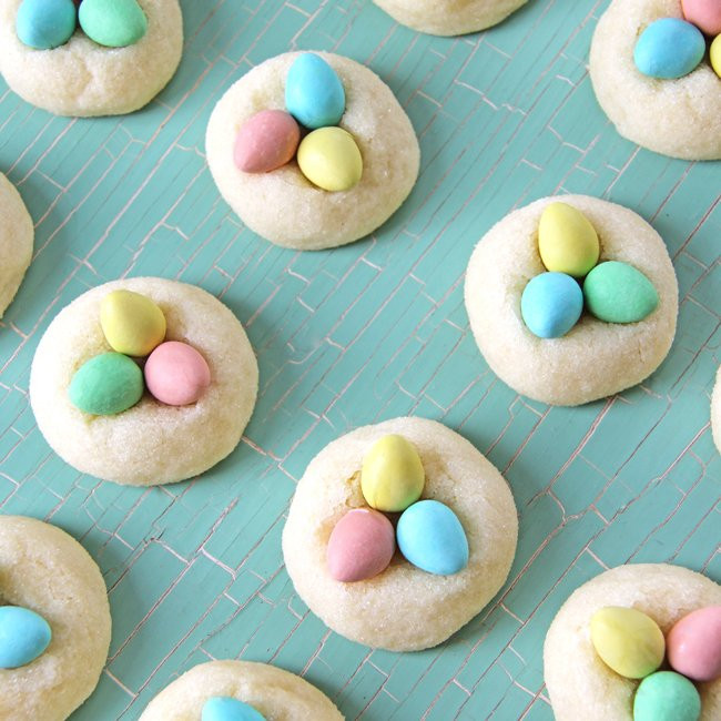 Easter Egg Sugar Cookies
 Easter Egg Sugar Cookies A Pretty Life In The Suburbs