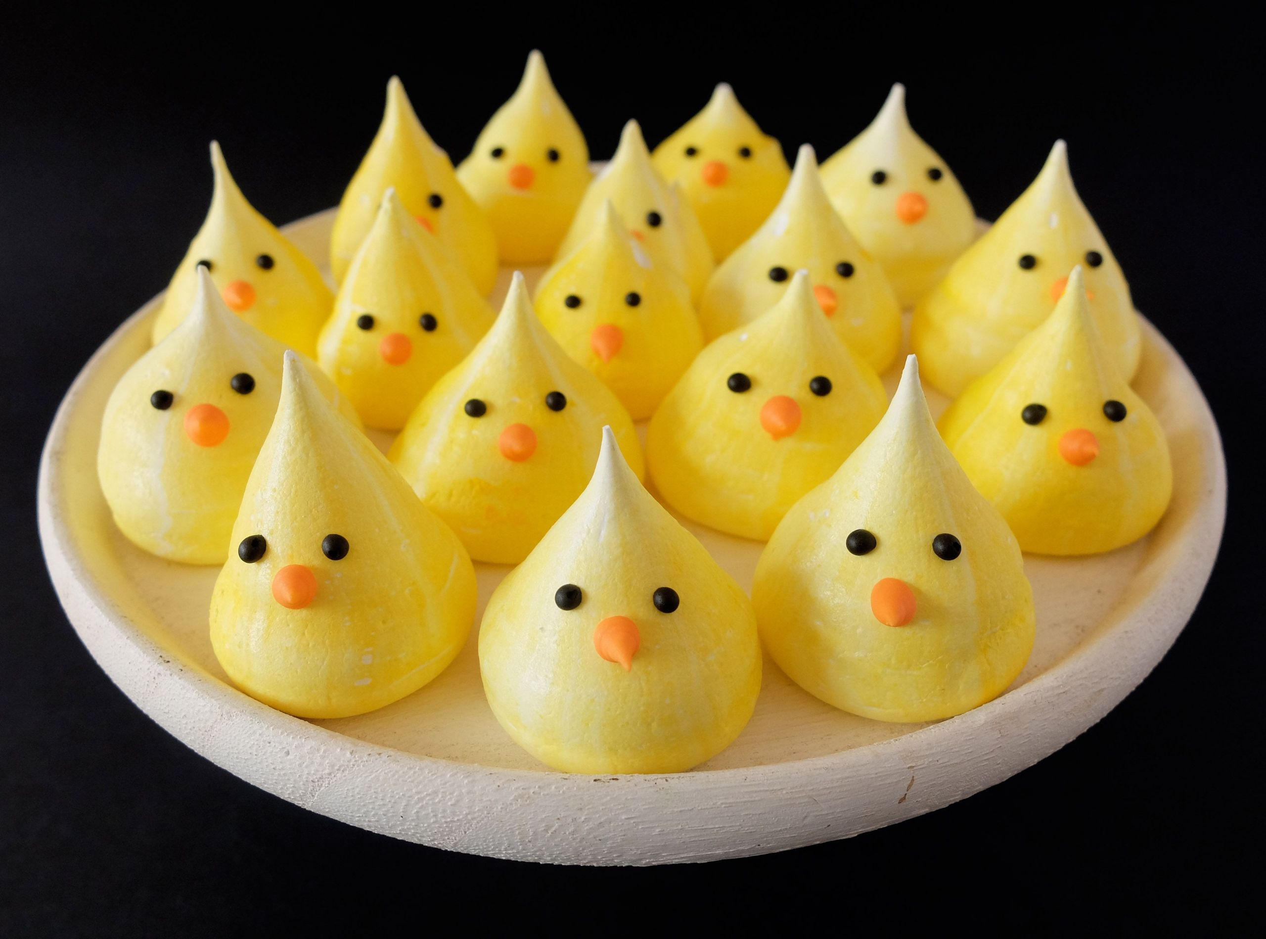 Easter Meringue Cookies
 Gooodmorning 🐣💕Easter meringues
