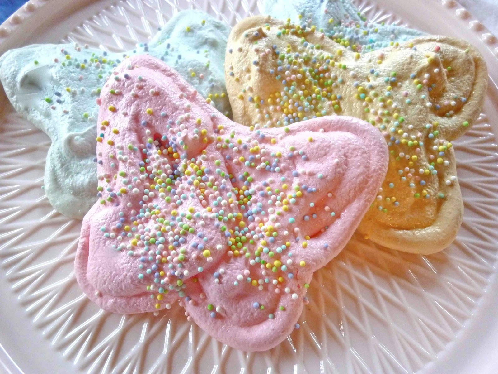 Easter Meringue Cookies
 Diary of a Mad Hausfrau Pastel Butterfly Meringue Cookies