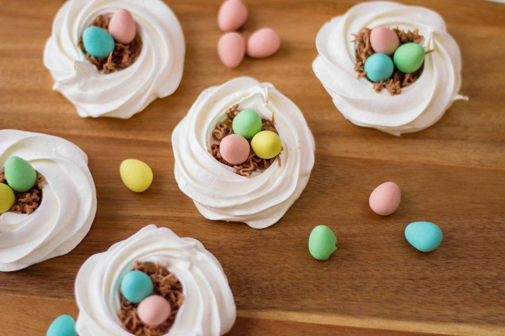Easter Meringue Cookies
 These Bird Nest Meringue Cookies are the perfect Easter