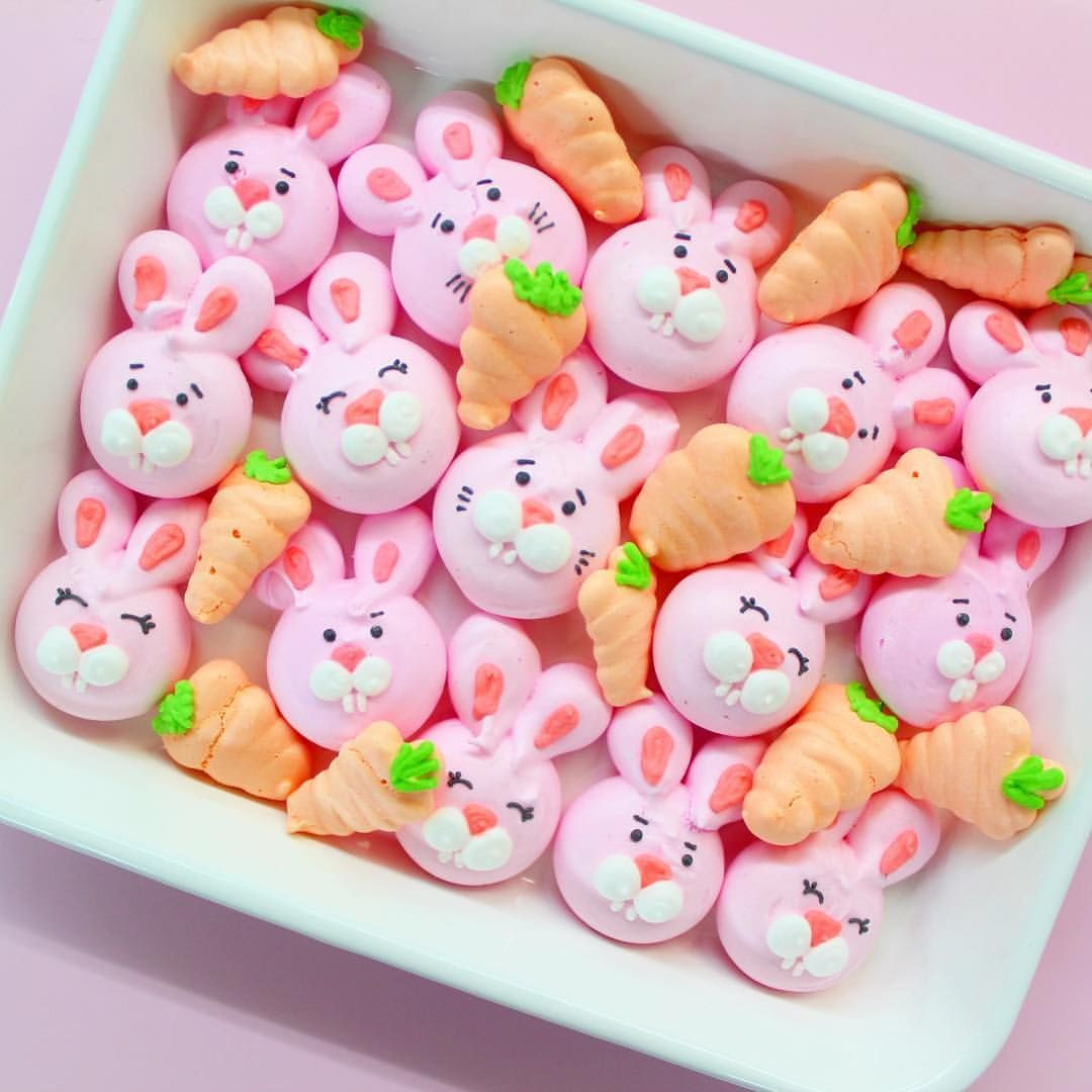 Easter Meringue Cookies
 Bunny 🐰🥕meringues ☁💕…